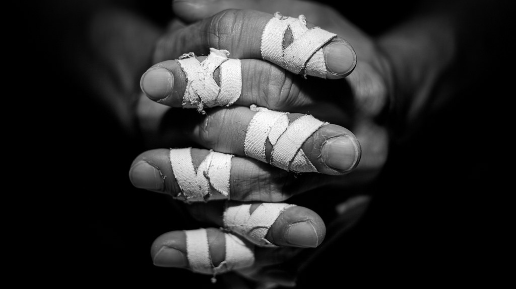 Ultimate Guide to BJJ Finger Taping: Techniques & Tips