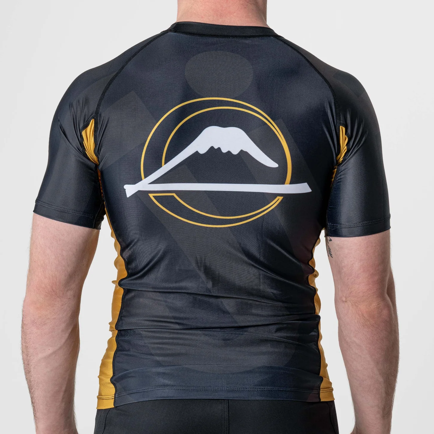 Fuji Rebel Flex Lite Rashguard