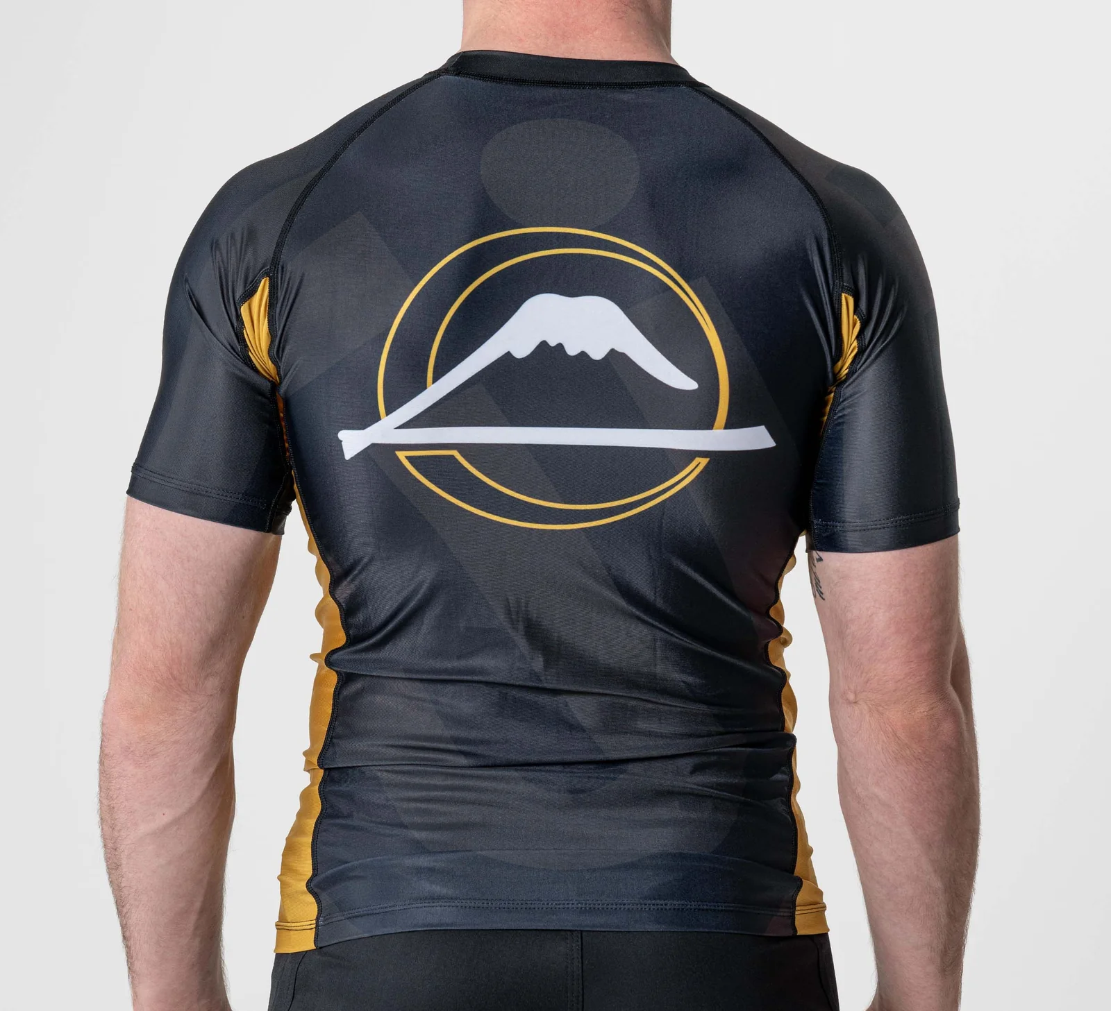 Fuji Rebel Flex Lite Rashguard