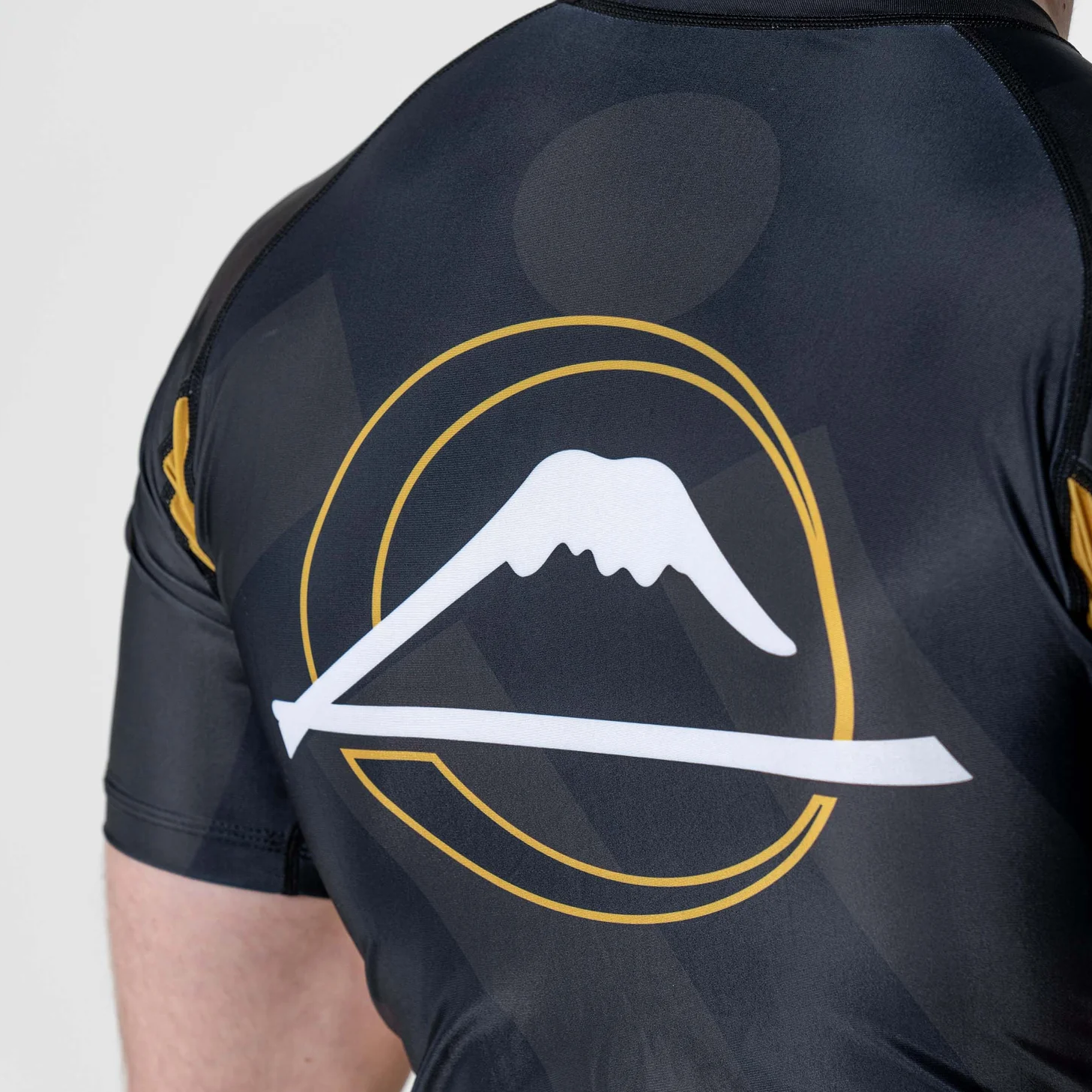 Fuji Rebel Flex Lite Rashguard