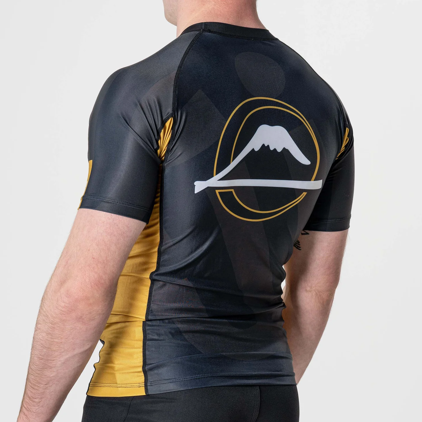 Fuji Rebel Flex Lite Rashguard