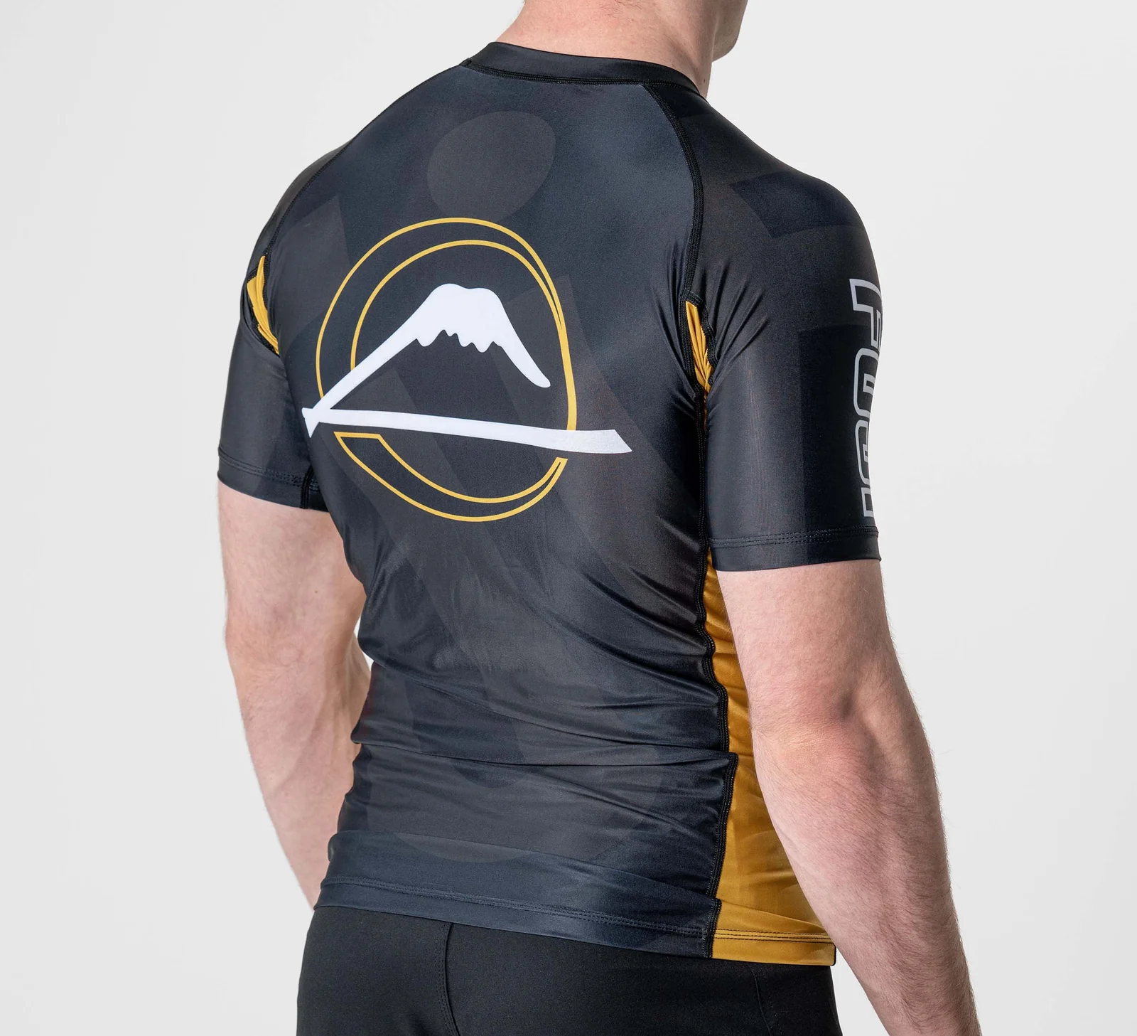 Fuji Rebel Flex Lite Rashguard