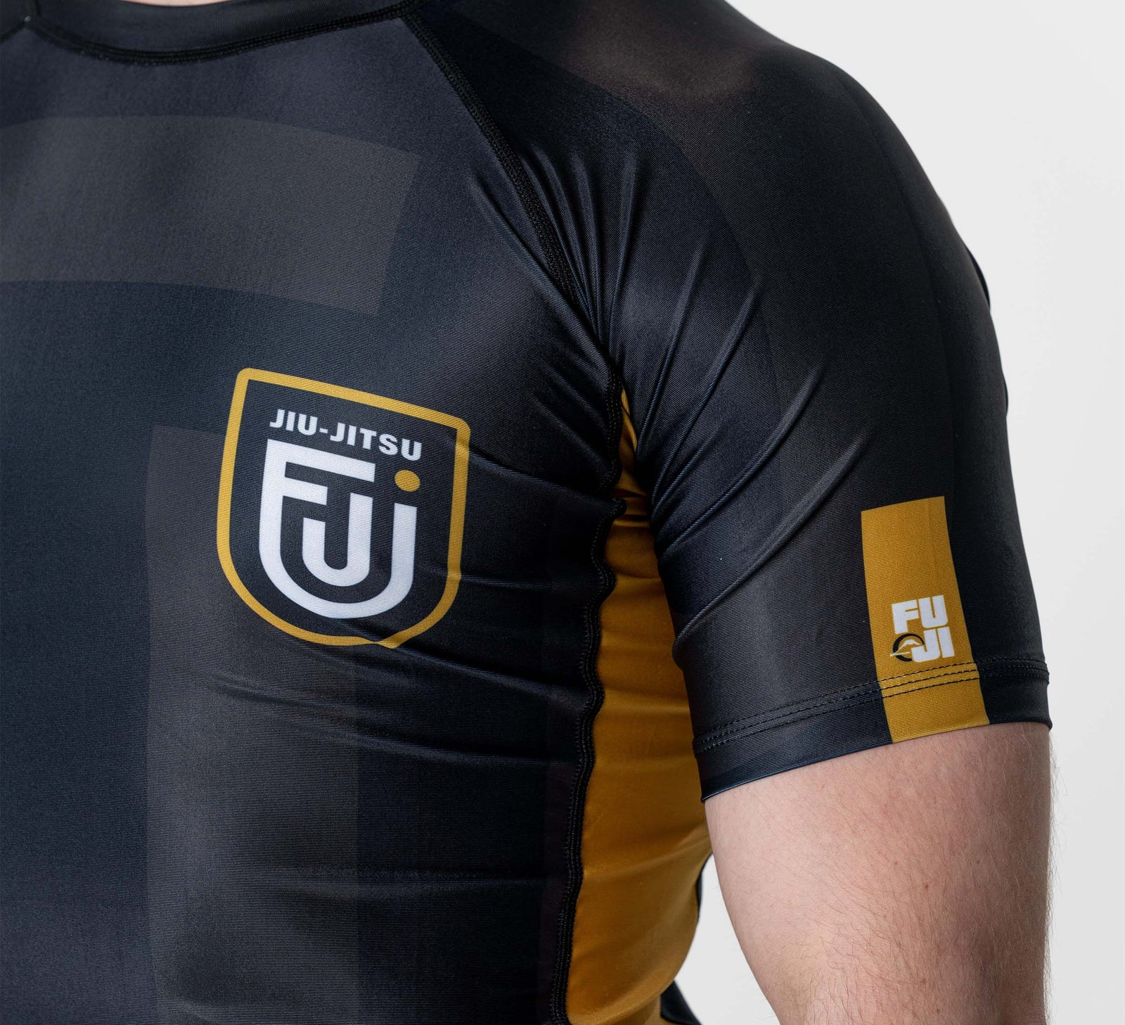 Fuji Rebel Flex Lite Rashguard