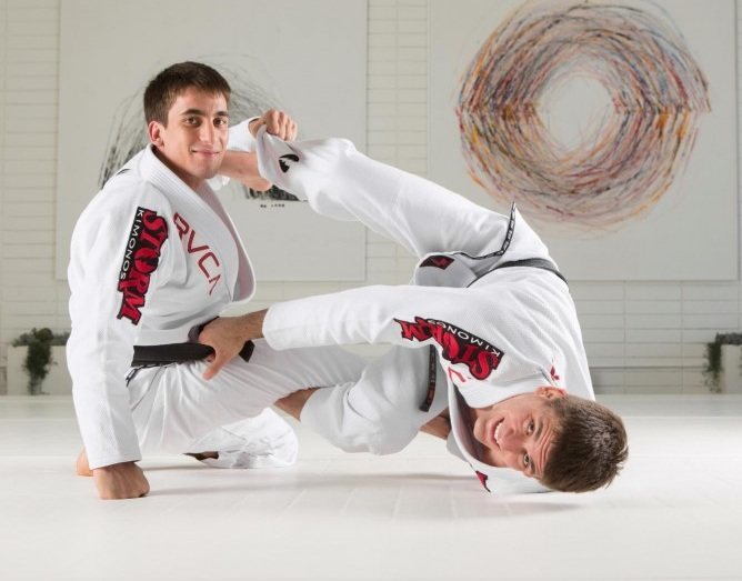 Studying & Creating New Techniques with Rafael Mendes